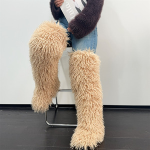 Bottes longues ultra-hautes au-dessus du genou en fausse fourrure de laine mongole, chaudes, doublées de peluche, à plateforme, pour l'extérieur, mignonnes pour filles - Product Image 2