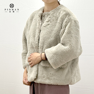 Otoño Invierno suelta ajuste joven dama terciopelo bolsillo visón abrigo de piel gris claro mujer Chaqueta corta de piel peluda con botones - Product Image 6