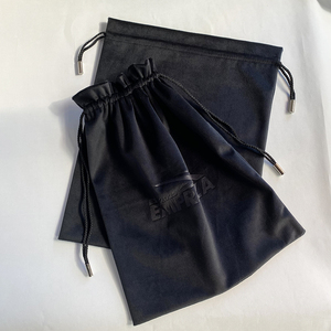 Bolsa de Terciopelo Negra de Lujo Personalizada para Gorras y Sombreros, con Logotipo en Relieve, Bolsas de Almacenamiento con Cordón para Zapatos, Bolsos y Regalos - Product Image 1