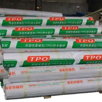 Membrane de toiture TPO blanche en gros, haute réflectivité, soudée à l'air chaud pour l'étanchéité des toitures industrielles