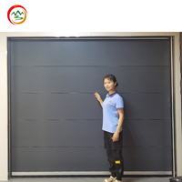 Portes de garage sectionnelles en acier polymère fini, design moderne, résistantes au vent et à ouverture latérale électrique automatique