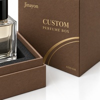 Boîte à parfum rigide verticale en papier texturé spécial marron A3315-C04 avec logo personnalisé, insert en mousse surélevé, finition or mat, 10x10x14cm