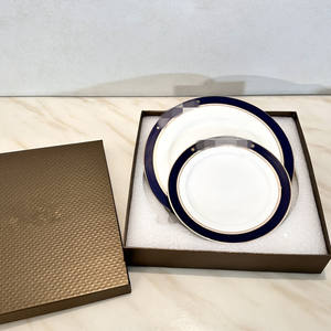 Ensemble d'assiettes à Steak en céramique haut de gamme de 10 pouces assiette de nourriture occidentale bordée d'or bleu Arrangement de table durable pour hôtels restaurants - Product Image 2