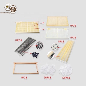 Nouvel ensemble d'outils en plastique pour l'apiculture : cadre de ruche pour la greffage des larves et l'élevage et l'alimentation des reines - Product Image 1
