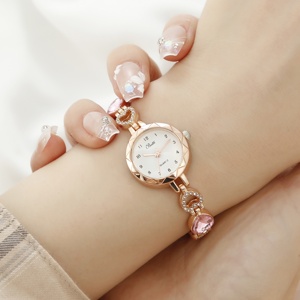 Orologio <span class=keywords><strong>da</strong></span> <span class=keywords><strong>donna</strong></span> <span class=keywords><strong>di</strong></span> <span class=keywords><strong>lusso</strong></span> con strass, orologio al quarzo con bracciale, grazioso orologio <span class=keywords><strong>da</strong></span> <span class=keywords><strong>polso</strong></span> analogico a forma <span class=keywords><strong>di</strong></span> cuore - Product Image 6