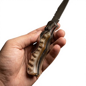 Cuchillo de Bolsillo Plegable de Acero de Damasco de Alta Calidad, Precio de Fábrica al por Mayor, Mango de Cuerno de Oveja, Aplicación Táctica, 58 HRC - Product Image 3