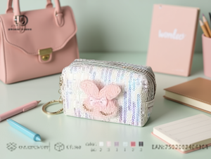 Portamonete a forma di coniglio con mini cerniera e cinturino da polso, design carino per donna, in tessuto non tessuto. - Product Image 2