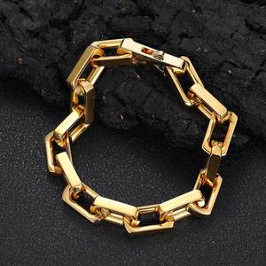 Vente en <span class=keywords><strong>gros</strong></span> de bijoux <span class=keywords><strong>rappeur</strong></span> hiphop pour hommes en acier inoxydable bracelet à chaîne carrée en or avec maillon cubain de 9mm d'épaisseur - Product Image 2