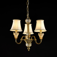 Lampe de table à LED traditionnelle en laiton de haute qualité VH, design élégant rond doré, abat-jour en tissu adapté à l'éclairage de la chambre d'hôtel