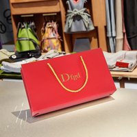 Bolsas de Papel Blancas Personalizadas Ecológicas de Lujo para Empaque de Calcetines/Zapatos con Logotipo en Relieve y Accesorios de Cinta