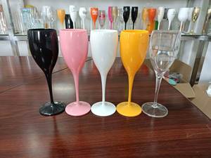 Flûtes à champagne et verres à vin rouge en plastique de luxe modernes, colorés, avec logo personnalisé pour mariage, fête et voyage - Product Image 4