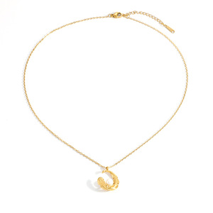 Collier superposé tendance avec pendentif lune incrusté de perles, chaîne dorée, style bureau, chaîne de clavicule, design géométrique, perles d'imitation - Product Image 5