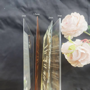 Panneau de bienvenue et de remerciement de mariage en acrylique transparent de luxe, personnalisé avec illustration de couple de dessin animé et motif floral d'hortensia, impression sur mesure - Product Image 6