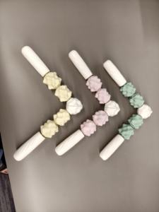 Fullucky Vendita Calda Bastone Multifunzionale per Massaggio Sportivo e Recupero, Spazzola Rilassante a Rullo per Schiena, Corpo, Gambe, Addome, Braccia, Piedi e Muscoli - Product Image 3