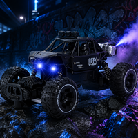 Voiture télécommandée tout-terrain 2WD avec pulvérisation d'eau, carrosserie métallique et phares LED