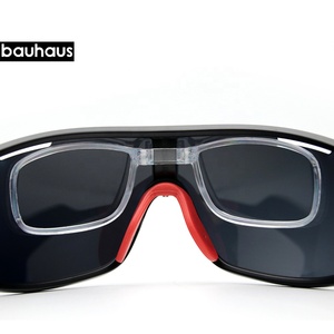 W001 Lente reemplazable Gafas de miopía Marco Gafas de sol deportivas especiales con estuche - Product Image 5