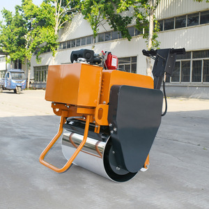 Petit rouleau compresseur manuel à tambour unique de 0,3 t, conception compacte pour le compactage d'asphalte sur routes rurales - Product Image 1