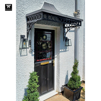 Auvent en fer forgé, pergola au design classique, auvent d'entrée pour villa