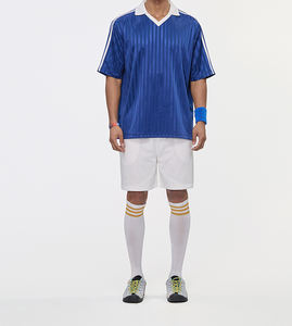 T-shirt de sport à séchage rapide 160 g/m² pour hommes et femmes, maille 100 % polyester, col en V, manches courtes, maillot de football surdimensionné, personnalisable - Product Image 5