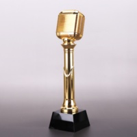Trophée de microphone en métal doré personnalisé IDEAL Concours de chant Souvenir de récompense pour les fans de musique en verre de cristal