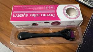 Rouleau de derma en titane de haute qualité 540, système de micro-aiguilletage à brancher, utilisation à domicile, masseur facial pour les rides et les taches brunes - Product Image 6