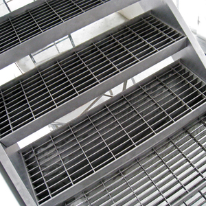 Galvanized Serrated Drainage Covers Grid <b>Steel</b> Grating Berat kg M2 Walkway Platform 32x5mm <b>Steel</b> Bar Grating Serrated <b>Flat</b> bar - Product Image 4