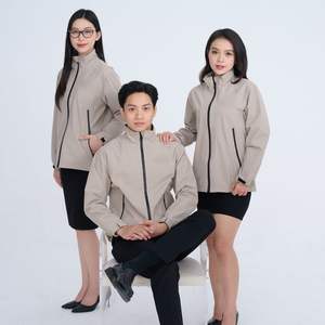 Nuevo diseño de uniformes 100% poliéster cortavientos ligero transpirable chaqueta a prueba de viento con movimiento mejorado impermeable - Product Image 1