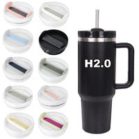 Gobelet sous vide 30OZ 40OZ avec poignée et couvercle en paille Logo personnalisé en acier inoxydable Simplicité Modèle Design Voyage Style américain