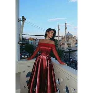 Vestido de Noche Formal Borgoña con Cintura Imperio y Tirantes, Talla XS, con Decoración de Lentejuelas y Tul, Abertura Alta, Largo hasta el Suelo - Product Image 2