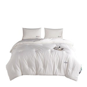 Edredón de Tela de Algodón y Relleno de Poliéster, Antibacteriano y Antiácaros, Grueso y Cálido para Invierno, para Cama Doble - Product Image 1