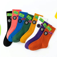 Chaussettes mi-hautes pour enfants du collège, motif lettres et visages souriants, couleurs bonbon, collection printemps-automne, vente en gros