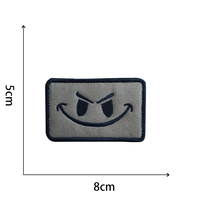 Emoticonos surtidos de colores bordados al aire libre moral brazalete insignias parches bordados con gancho y bucle