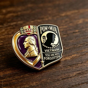 Broche commémorative de la guerre du Vietnam, rouge vif, en émail, insigne de vétéran, bijoux en alliage de zinc - Product Image 3
