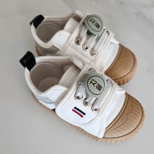 Japanese and Korean style minimalist PU leather <b>name</b> tags, daycare/kindergarten shoe <b>name</b> tags, laser-engravable <b>name</b> tags. - Product Image 4