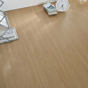 Suelo Vinílico SPC de Lujo Personalizado, 4mm 5mm 7mm de Grosor, Núcleo Rígido, Sistema de Clic, Antideslizante, Impermeable, con Diseño Gráfico - Product Image 4