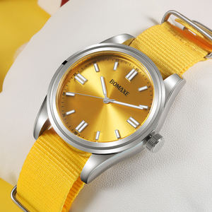 Système de bracelet de montre en nylon noir personnalisé montres à quartz étanches 5 ATM pour hommes boîtier en acier inoxydable verre 20mm à énergie solaire - Product Image 6