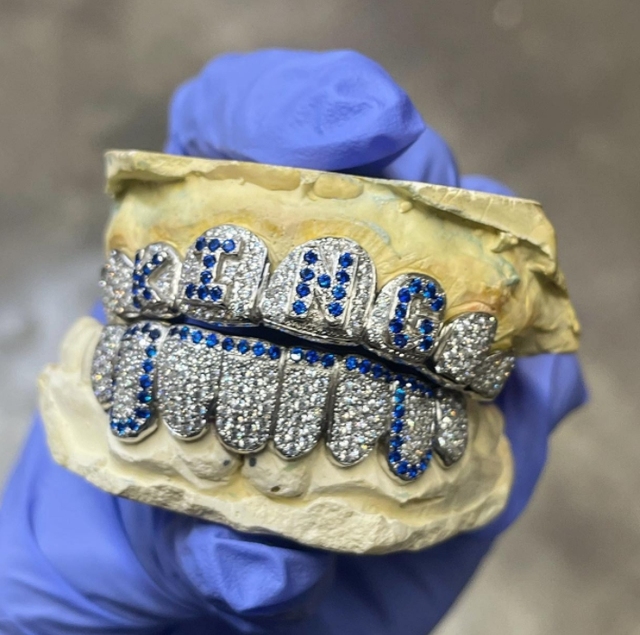 Custom Grillz 925 Silver Teeth Grillz Silver Diamond Hip Hop Moissanite Grillz Honeycomb Diamond Grllz