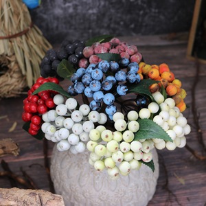 ผลไม้ประดิษฐ์กิ่งเบอร์รี่สีน้ำเงินสำหรับตกแต่งงานแต่งงานและคริสต์มาส ของตกแต่งใหม่ที่ดูสมจริง - Product Image 3