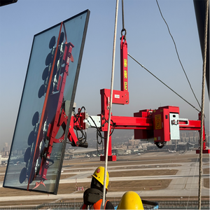 Sollevatore a Vuoto per Vetri Bilanciato per l'Installazione di Finestre o Pareti Vetrate Sotto un Cantilever - Product Image 2