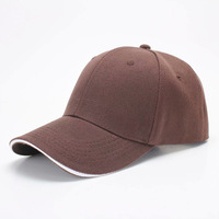 Venta al por mayor personalizado bordado 100% poliéster de lujo de moda de piel sintética curvada de 6 paneles de color sólido gorras de béisbol hebilla de Metal