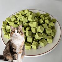 Récompenses d'entraînement pour animaux de compagnie : Snacks riches en fibres et vitamines saines pour chatons d'intérieur, herbe pour chat lyophilisée