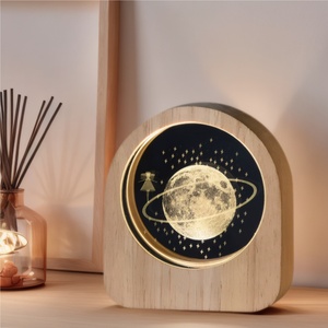 Đèn ngủ trang trí nhà hình cầu pha lê khắc laser 3D họa tiết vũ trụ, đế gỗ, nguồn USB tùy chỉnh, có sẵn trong kho - Product Image 2