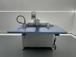 Machine à coudre industrielle à point noué à lit plat RONMACK RM-6040S (60x40cm) à commande numérique automatique pour usine de confection - Product Image 2