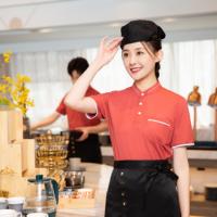 T-shirt personnalisé brodé italien pour café-bar, unisexe, avec logo personnalisé pour restaurant, polo uniforme pour serveur d'hôtel, uniforme en polyester