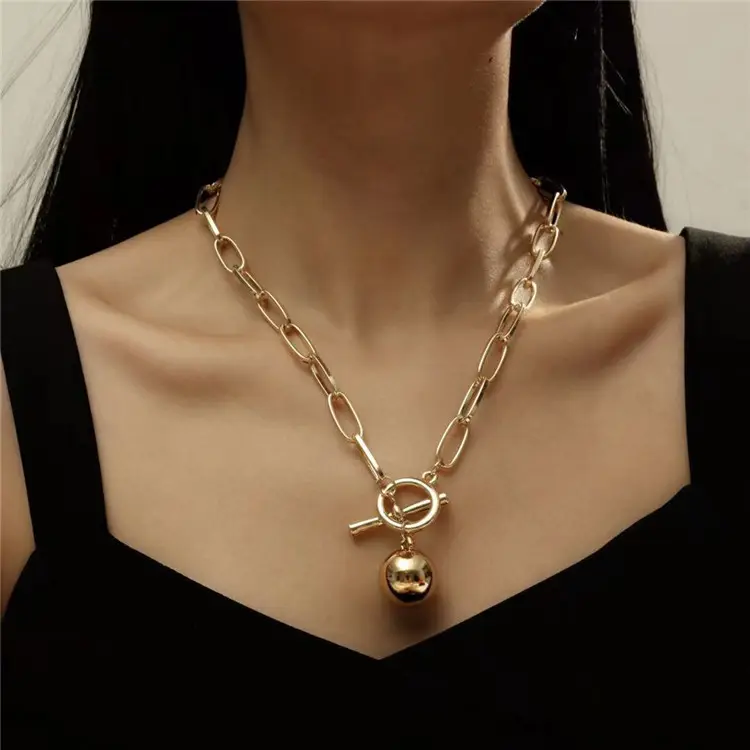 New Vintage Big Baroque Pearl Necklace Gold And Silver Color Thick Link Chain Square Portrait Pendant Multilayer Necklace Set