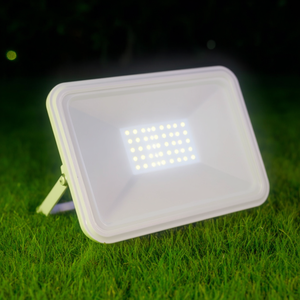 Proiettore LED Pronto 100W Bianco Ultra Sottile per Illuminazione Esterna - Product Image 3