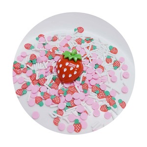 Cabujones de resina con reverso plano de fresa estilo dibujos animados Kawaii, rebanadas de arcilla polimérica, abalorios de limo de frutas en 1 bolsa - Product Image 2