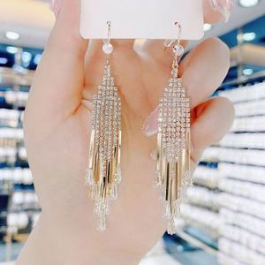 Pendientes Largos de Mujer con Borla y Forma de Mariposa, Chapados en Oro de 18K, con Cristales de Estrás, Estilo Verano 2025, Lujo Ligero, Tendencia en Internet - Product Image 5