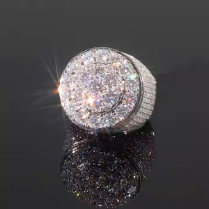 Bold Hip Hop Men's Bling Ring Moissanite Entièrement Iced Design Lunette Réglage Mariages Anniversaires Party Nights Out - Product Image 2