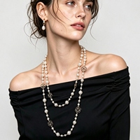 Collier long élégant à double rangs avec perles et fleurs noires ajourées, motif camélia, style français, bijou populaire, Collier De Camelia
